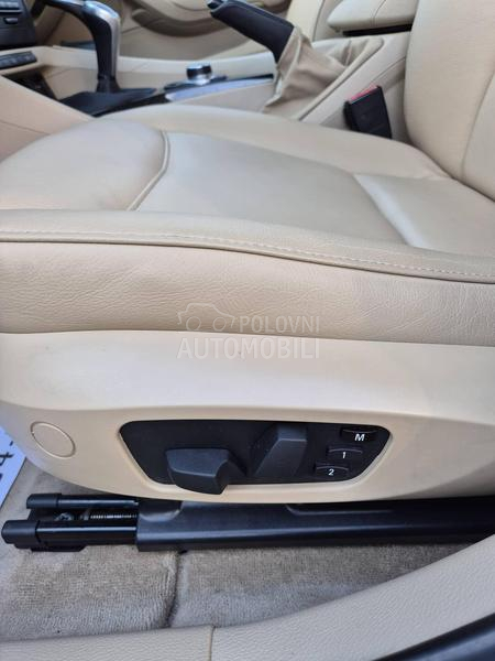 BMW X1 118d  NA VIGACIJA