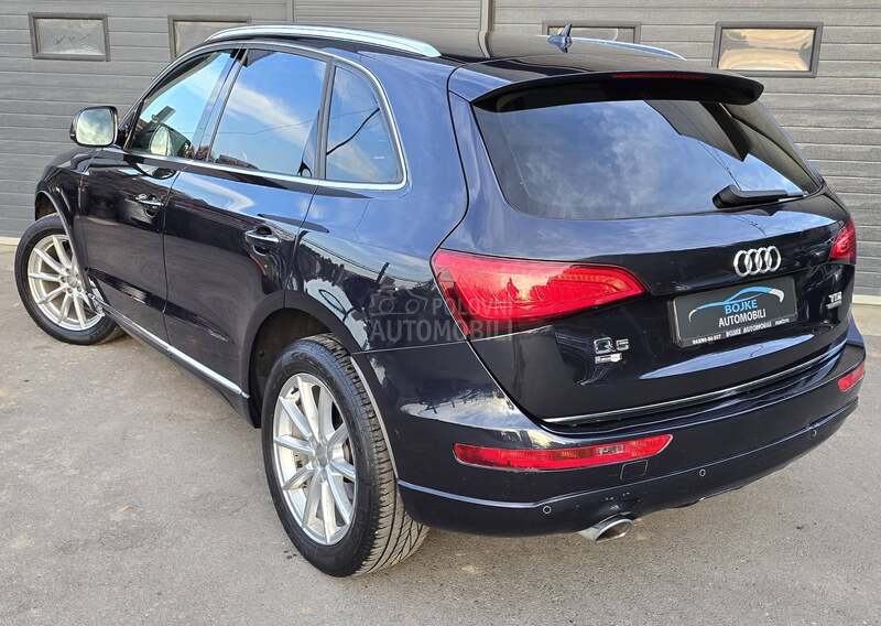 Audi Q5 2.0TDI S-LINE