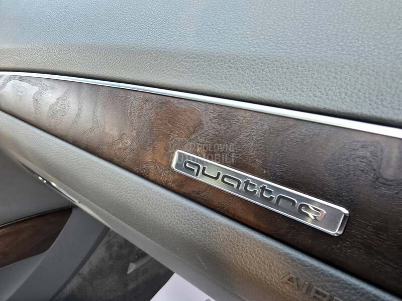Audi Q5 2.0TDI S-LINE