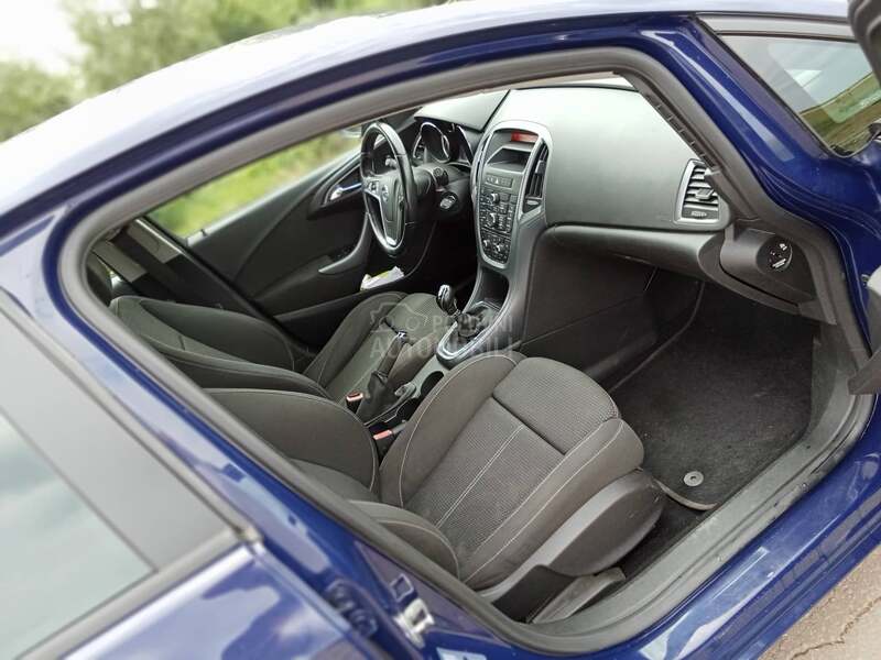 Opel Astra J 1.3 cdti