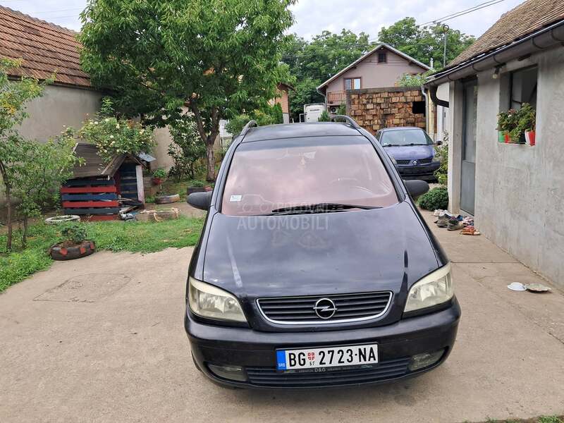 Opel Zafira putnicko