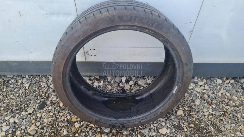 Michelin 225/40 R19 Letnja