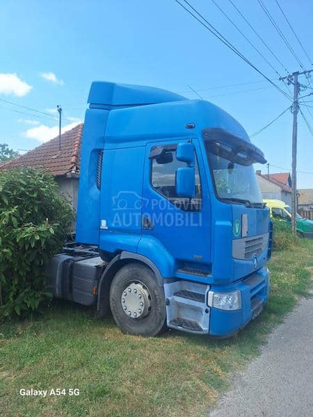 Renault Premium