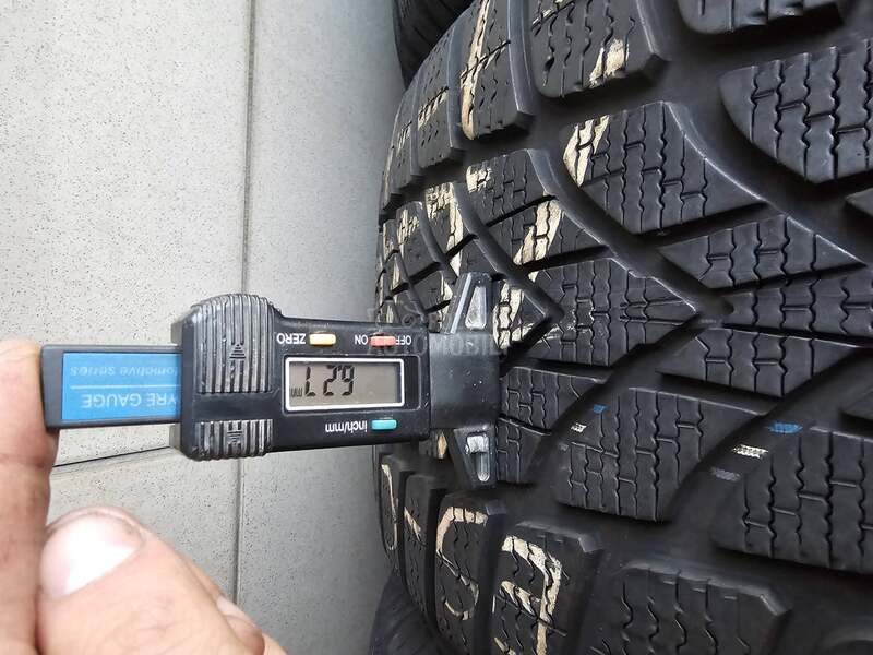 Dunlop 255/40 R18 Zimska