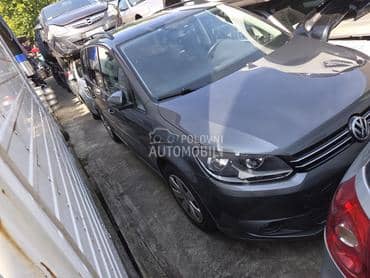 Volkswagen Touran -  kompletan auto u delovima
