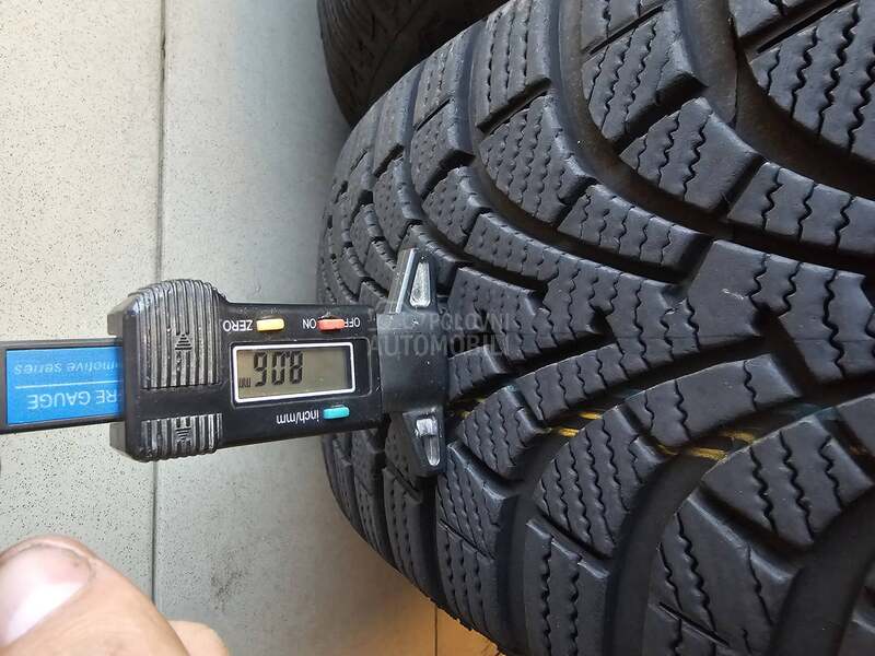 Goodyear 205/55 R16 Zimska