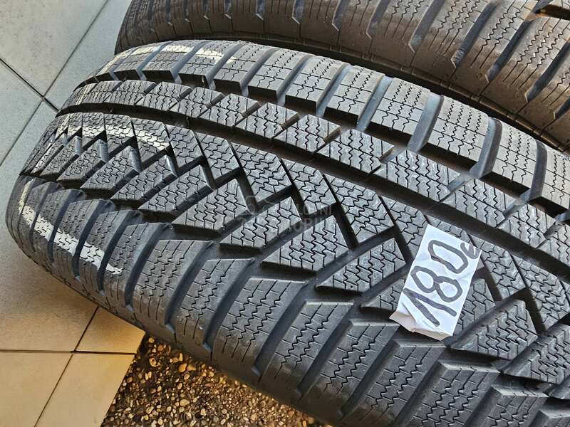 Continental 215/60 R18 Zimska