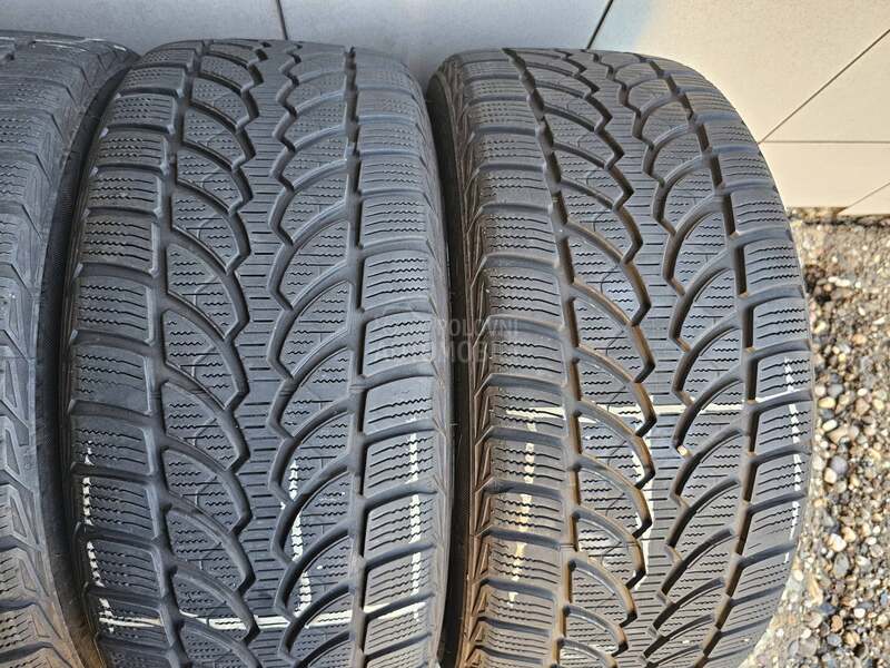 Bridgestone 225/50 R17 Zimska