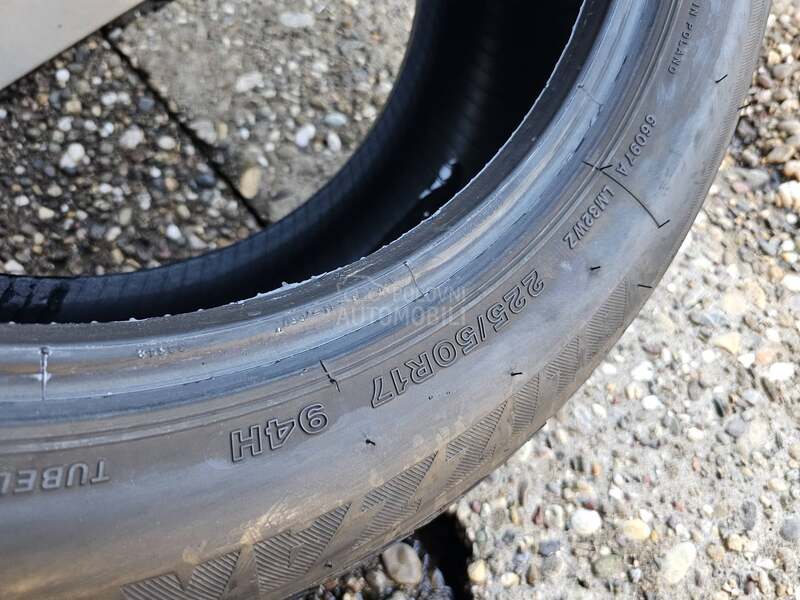 Bridgestone 225/50 R17 Zimska