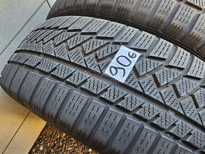 Continental 215/60 R18 Zimska