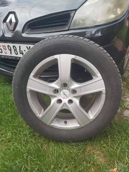 Dunlop 215/55 R16 Zimska