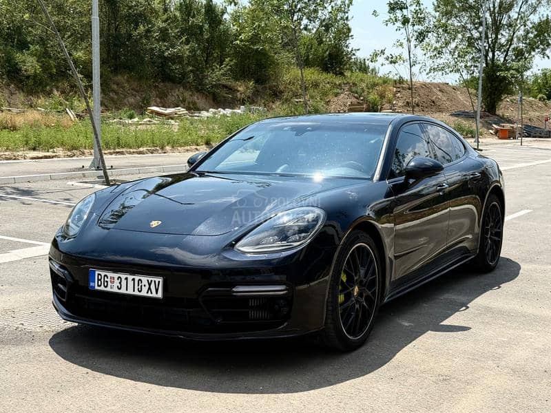 Porsche Panamera Black Shadow Edition