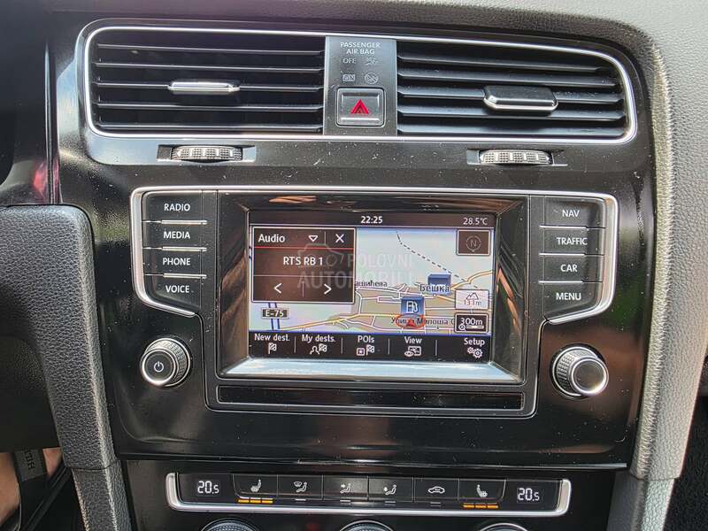 Volkswagen Golf 7 2.0/DSG/HIGHLINE/