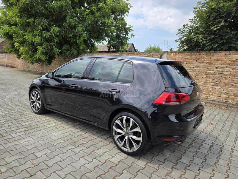 Volkswagen Golf 7 2.0/DSG/HIGHLINE/