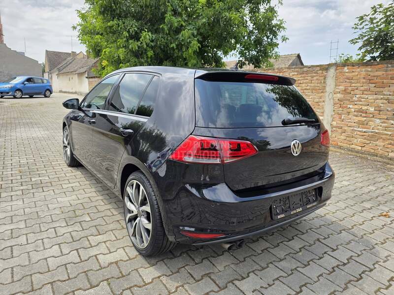 Volkswagen Golf 7 2.0/DSG/HIGHLINE/