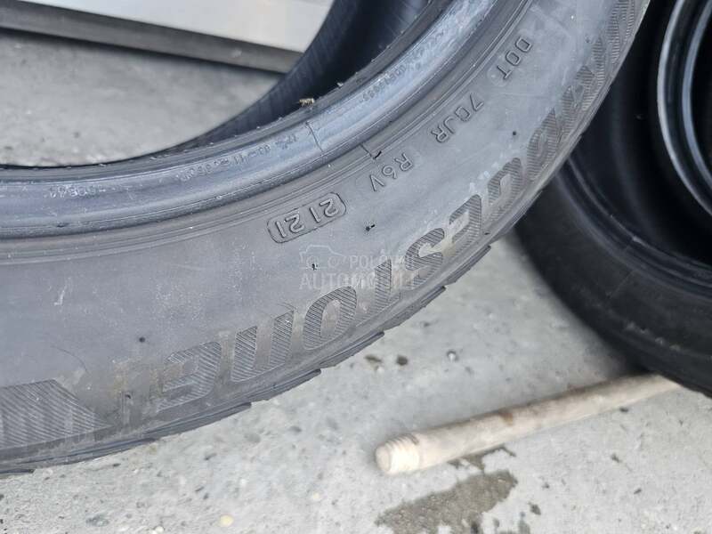 Bridgestone 225/50 R17 Zimska