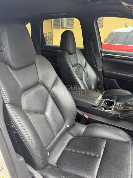 Porsche Cayenne 3.0 d