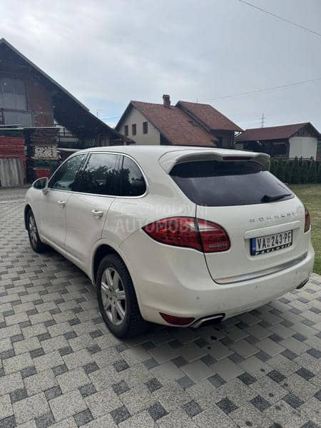 Porsche Cayenne 3.0 d