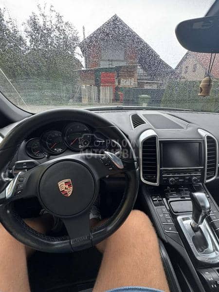 Porsche Cayenne 3.0 d