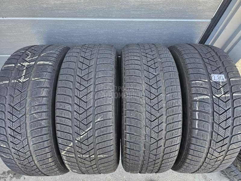 Pirelli 235/55 R19 Zimska