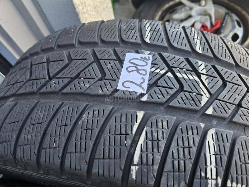 Pirelli 235/55 R19 Zimska