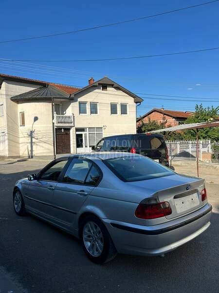 BMW 320 