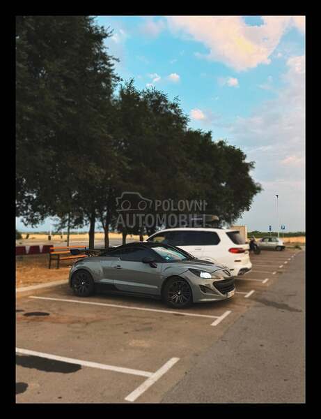 Peugeot RCZ 
