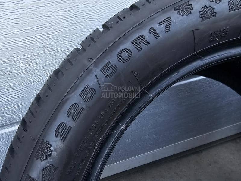 Dunlop 225/50 R17 Zimska