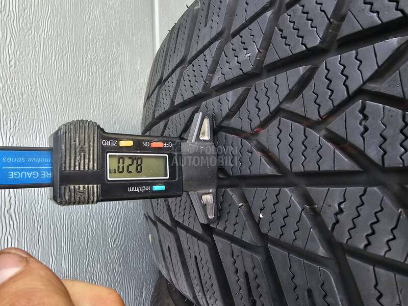 Lassa 245/45 R18 Zimska