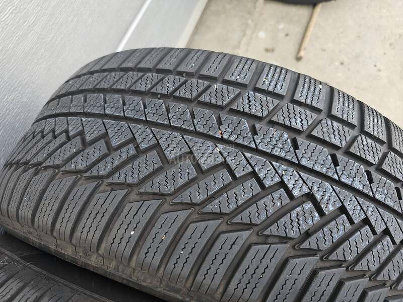 Continental 255/45 R19 Zimska