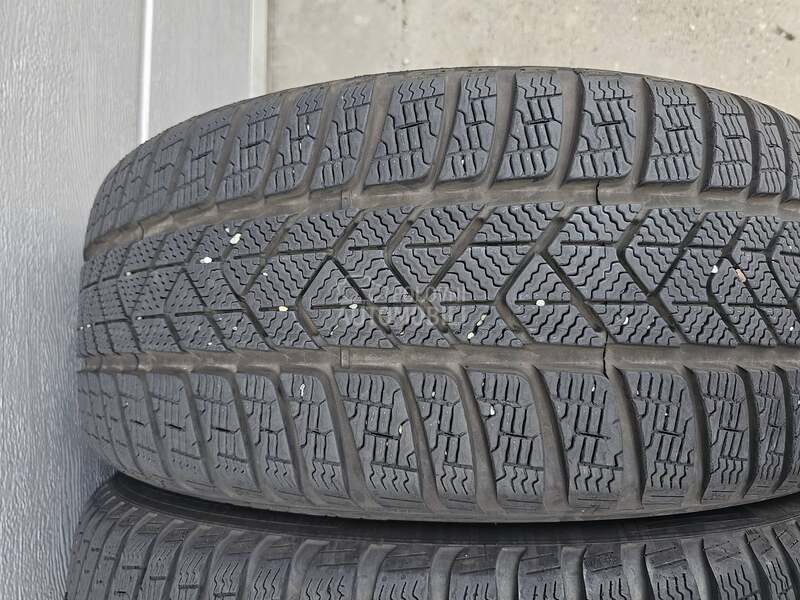 Pirelli 225/45 R18 Zimska