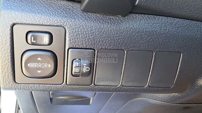 Toyota Auris 1.6 D4D Perla