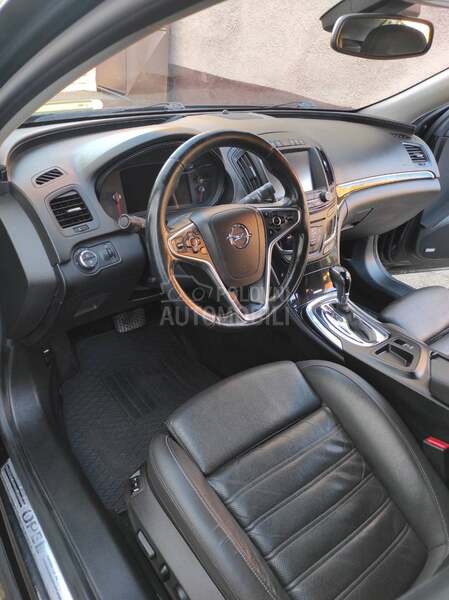 Opel Insignia 16tdci