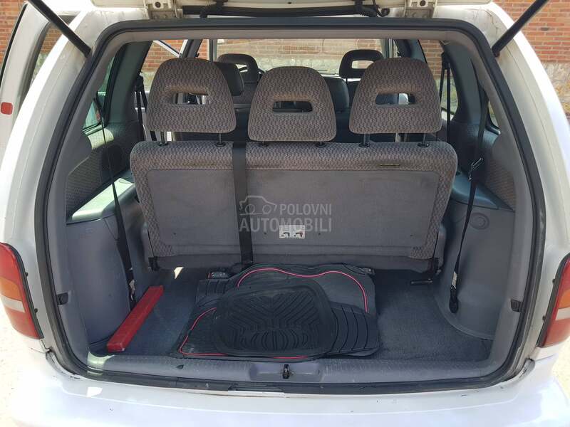 Chrysler Grand Voyager Regdugoo