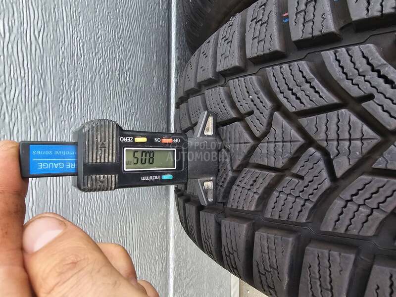 Dunlop 205/60 R16 Zimska
