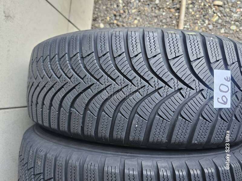 Hankook 185/60 R15 Zimska