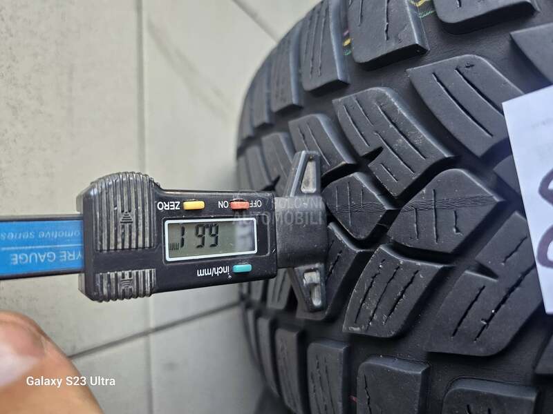 Fulda 215/55 R17 Zimska