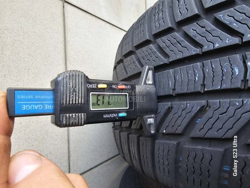 Continental 205/55 R17 Zimska
