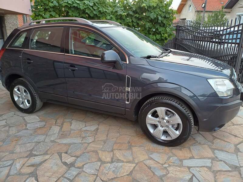 Opel Antara 2.0 / 4X4 / CH