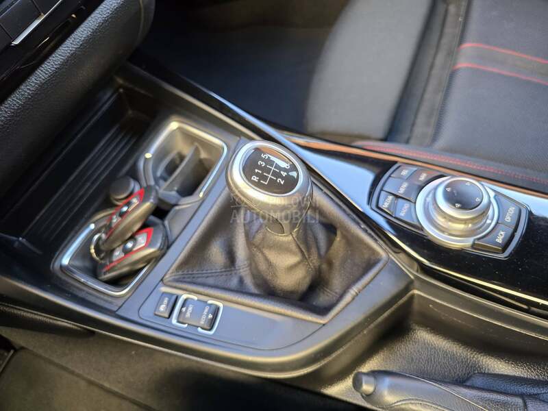 BMW 116 d Sportline Perla