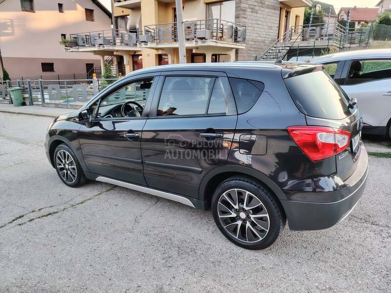 Suzuki SX4 S-Cross 