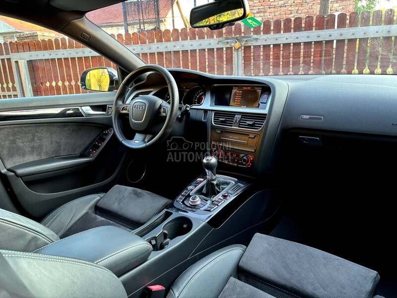 Audi A5 2.0T s line/109.000