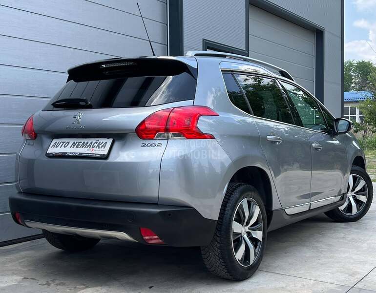Peugeot 2008 CH ALLURE NA.VI