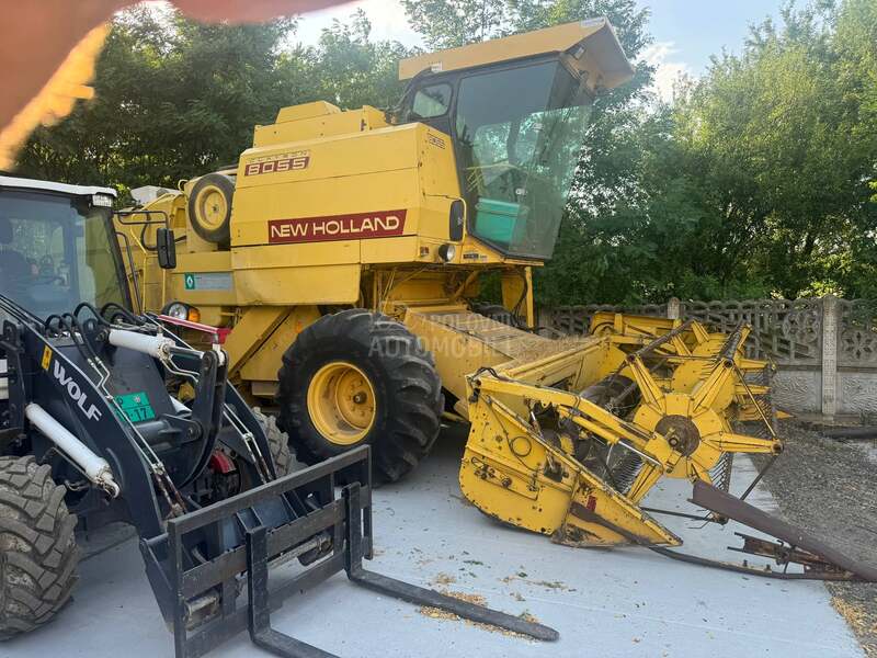 New Holland 8055