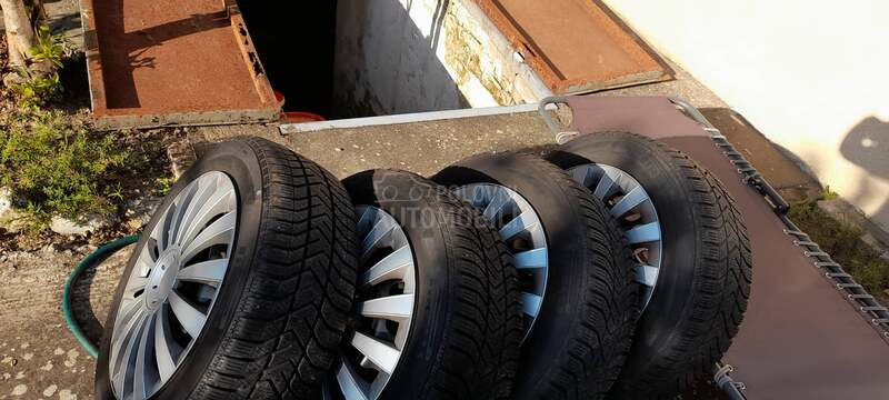Pirelli 205/55 R16 Zimska