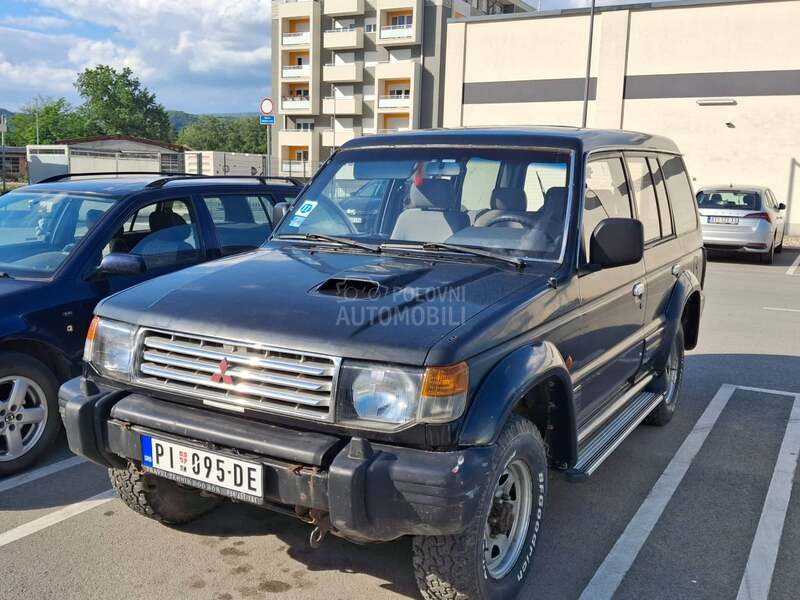 Mitsubishi Pajero 2,5