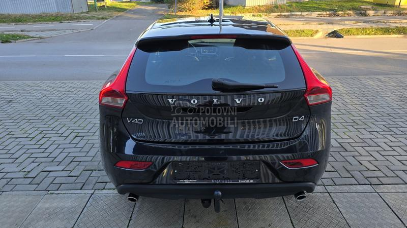 Volvo V40 2.0 D4 MOMENTUM