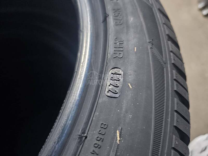 Goodyear 225/50 R18 Zimska