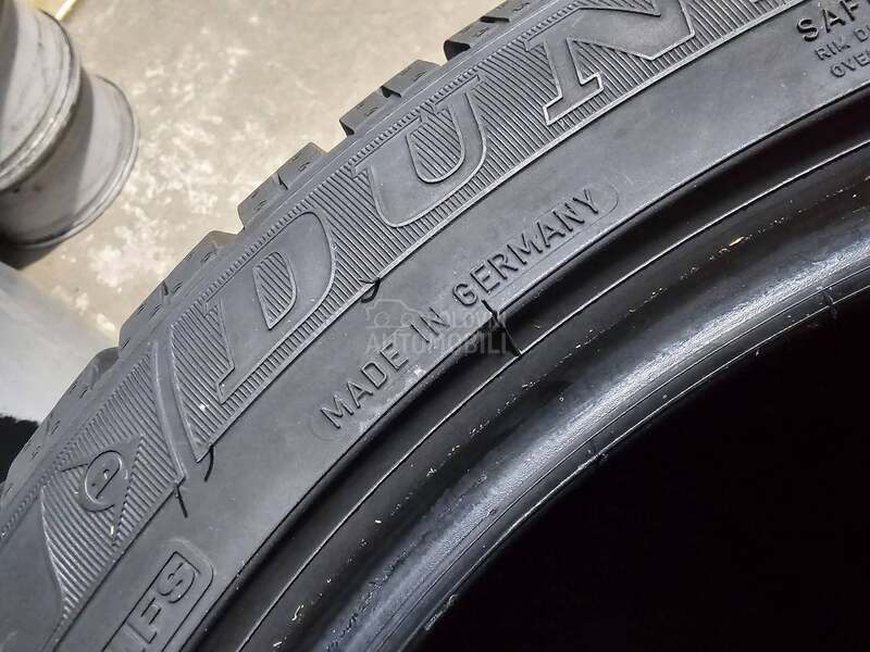 Goodyear 225/50 R18 Zimska