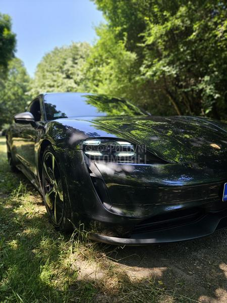 Porsche Taycan 4s